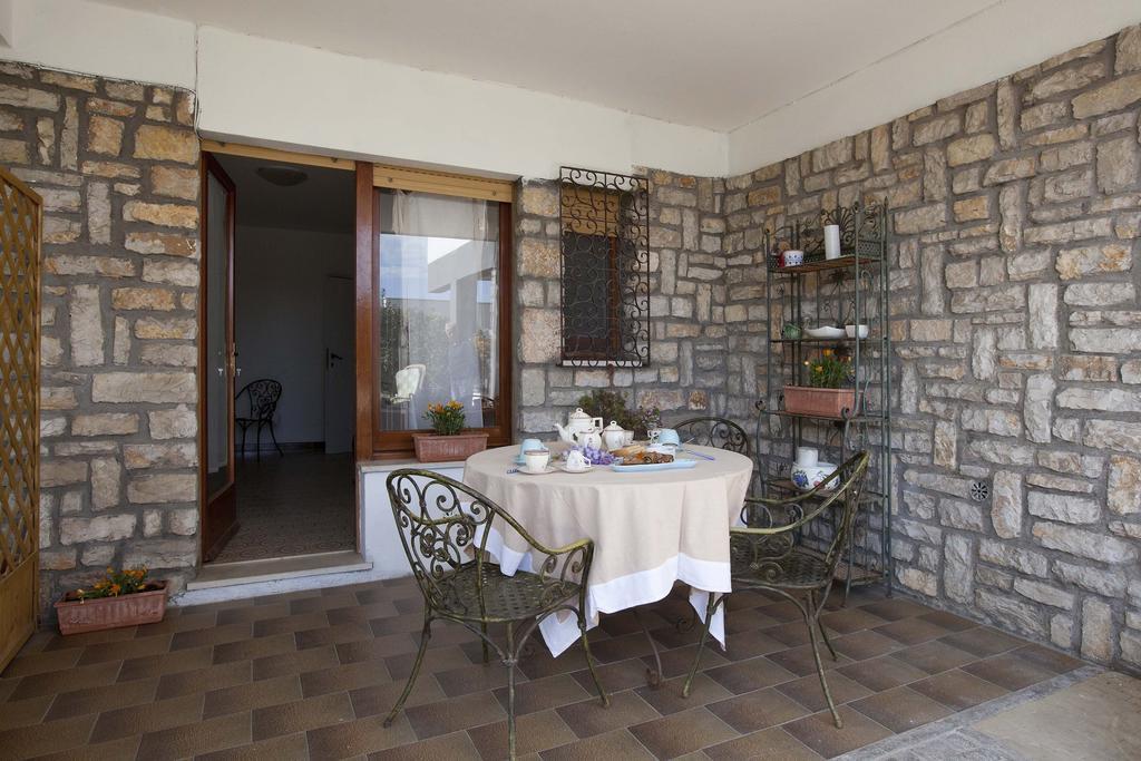 Bed and Breakfast Un Ospite A Fontania Гаета Номер фото